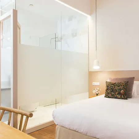 Veintiuno Emblematic - Adults Only