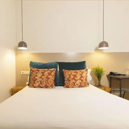 Veintiuno Emblematic - Adults Only מלון 4*