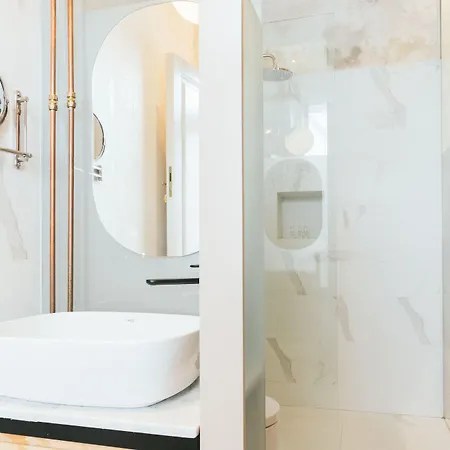 Veintiuno Emblematic - Adults Only מלון 4*