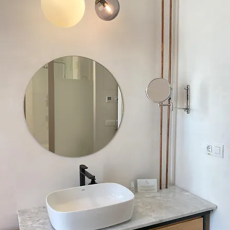 מלון Veintiuno Emblematic - Adults Only 4*